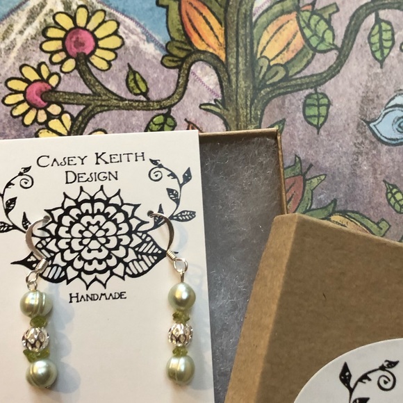 Pearl & Peridot Earrings - Picture 2 of 8